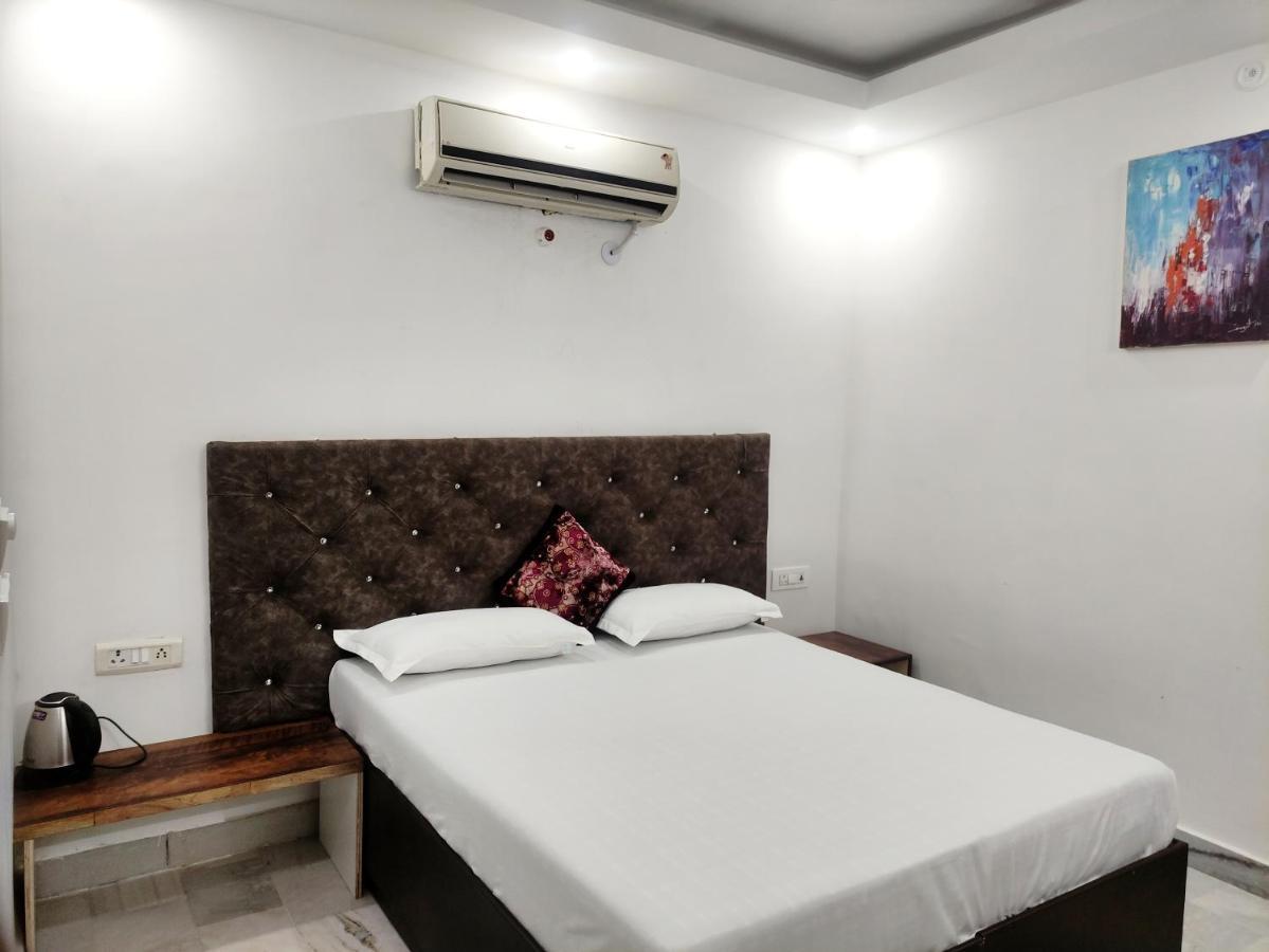 Shanti Residency 新德里 外观 照片
