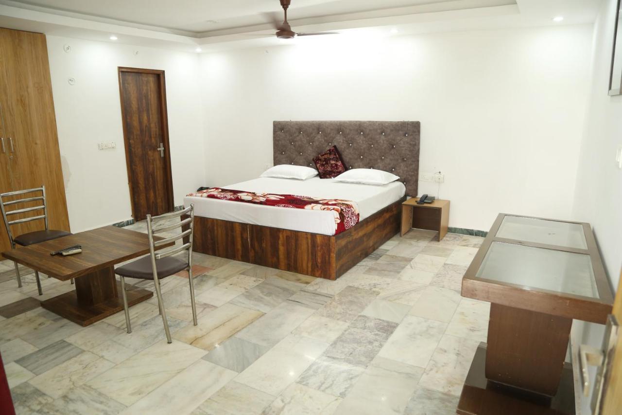 Shanti Residency 新德里 外观 照片
