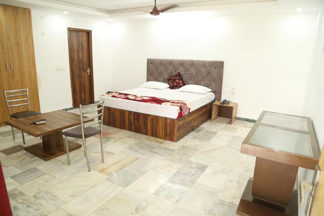 Shanti Residency 新德里 外观 照片