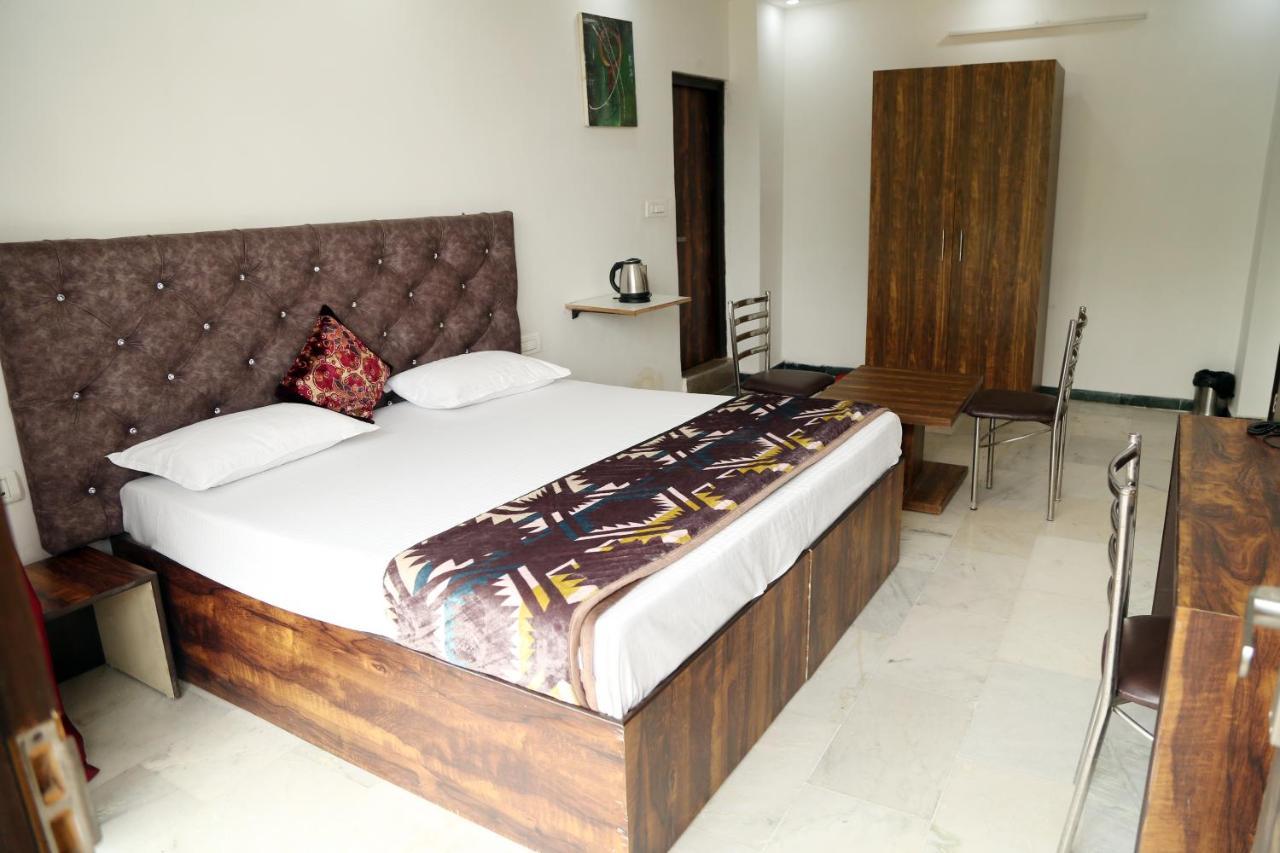 Shanti Residency 新德里 外观 照片