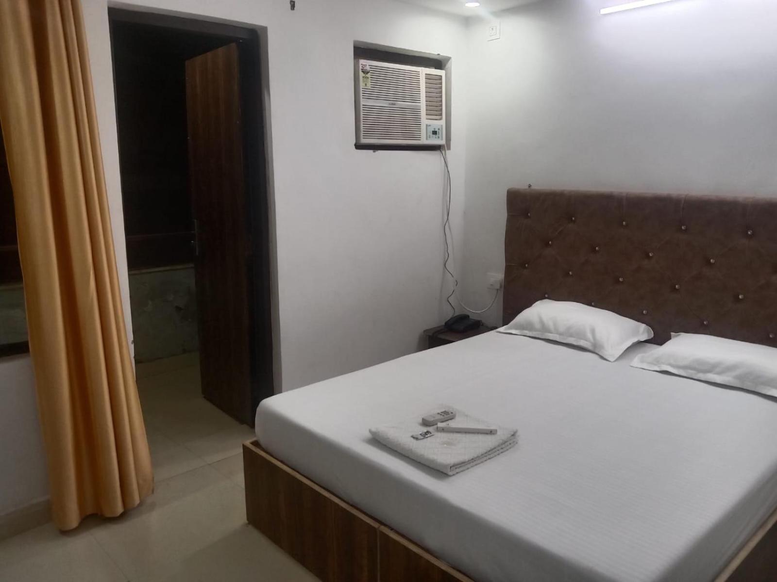 Shanti Residency 新德里 外观 照片