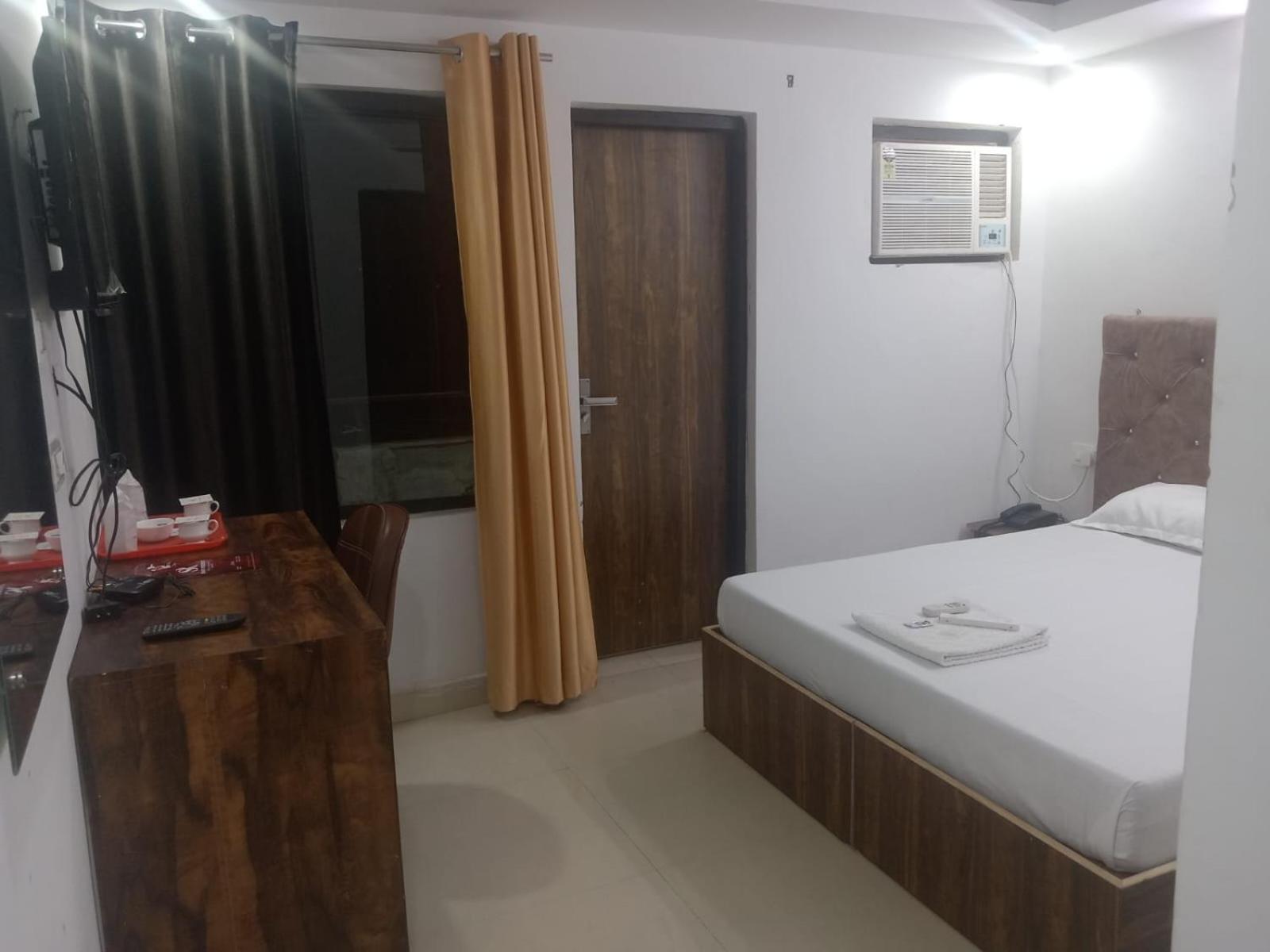 Shanti Residency 新德里 外观 照片